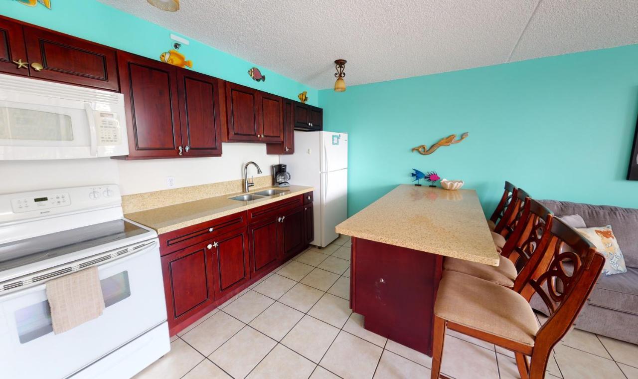 Deluxe Near Waikiki - Free Parking Apartment