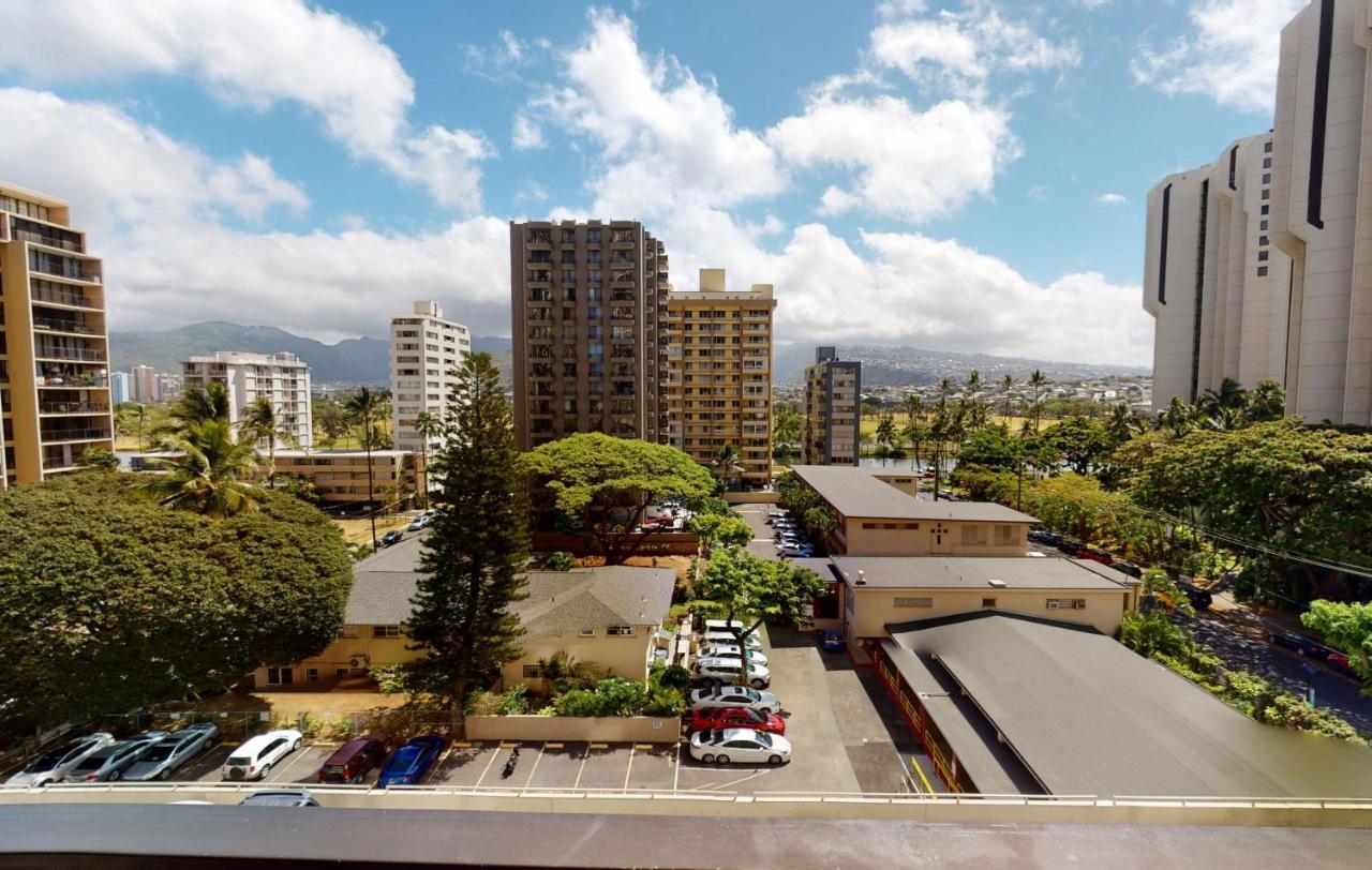 Deluxe Near Waikiki - Free Parking Apartamento