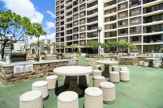 Deluxe Near Waikiki - Free Parking Apartamento